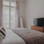 Spacious Apartment - 5Br-12P